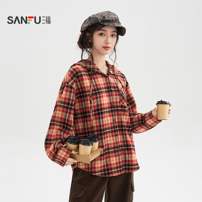 三福长衬衫2025冬季街潮文艺口袋爱心刺绣连帽上衣女装513686