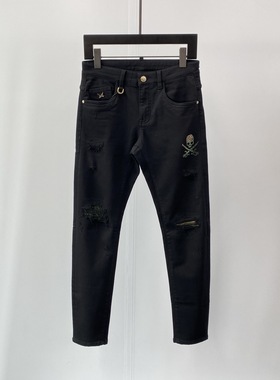 现货Dartin Bonaparto 25秋冬骷髅头双刀烫钻男士破洞补丁牛仔裤