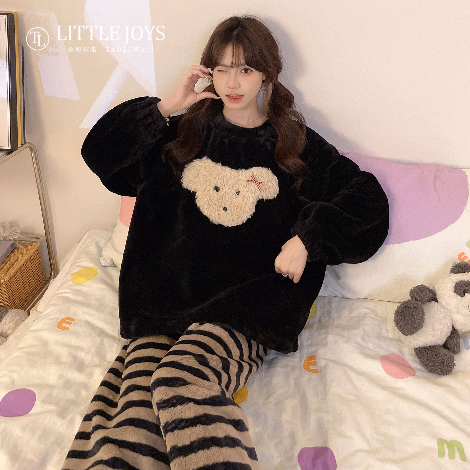 2026新款法兰绒睡衣女士秋冬季加绒加厚保暖珊瑚绒家居服套装圆领