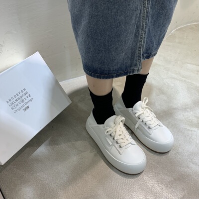 TWTW简约圆头两穿小白鞋