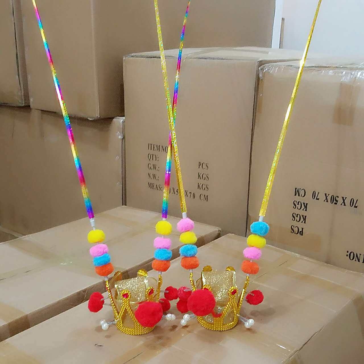新款儿童发光帽子紫金冠状元帽 孙悟空头冠帽子发光玩具地摊热卖
