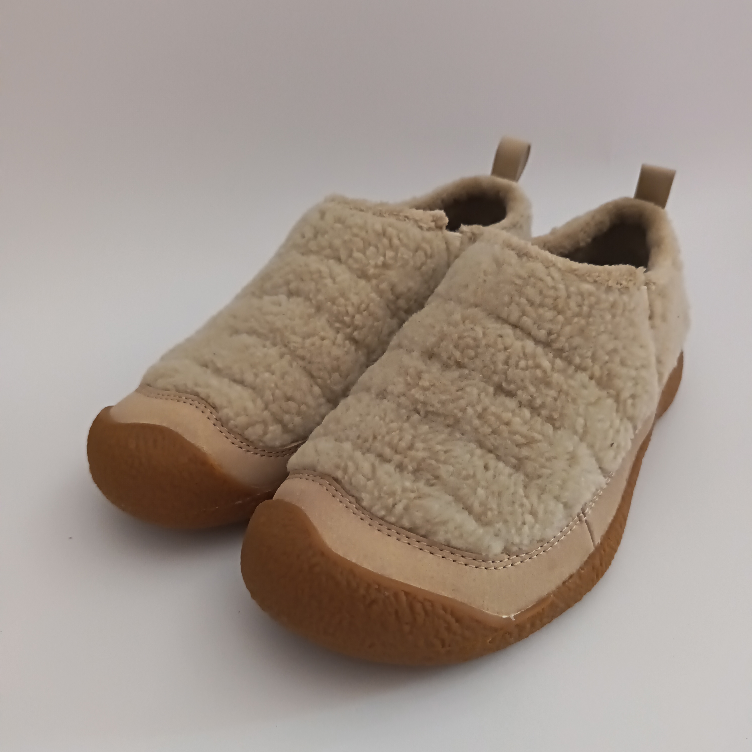 2025新款小羊蹄户外休闲女鞋米色松紧带毛毛鞋舒适百搭秋冬保暖款