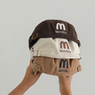 新款宝宝前进帽秋季韩版时尚男女童M刺绣字母贝雷帽冬儿童画家帽