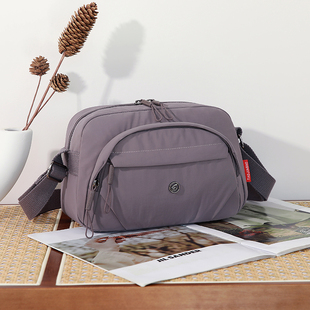 休闲多层小包包女时尚小巧斜挎包百搭女士包轻便防水尼龙布单肩包