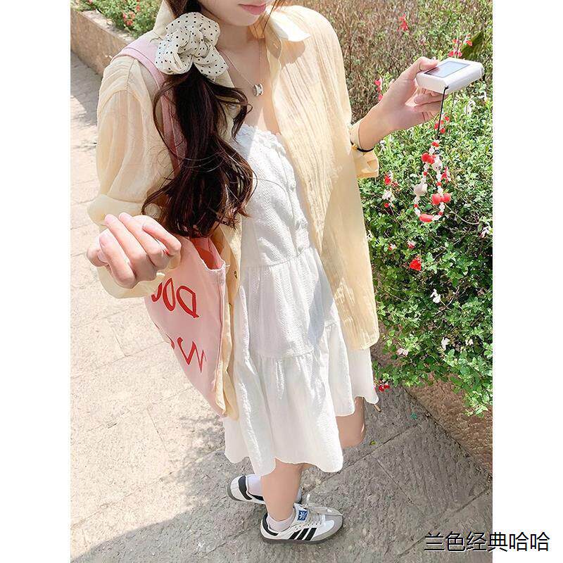 温柔风吊带洋装短款少女
