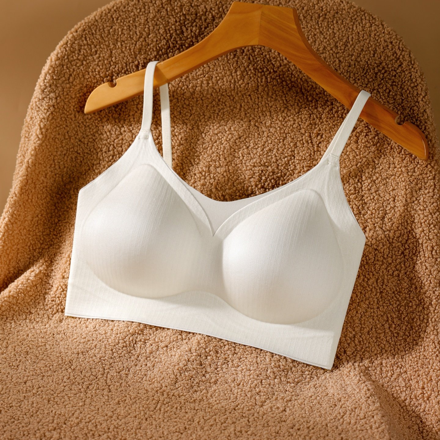 2026新款隐形无痕乳胶内衣女细带背心式文胸罩小胸聚拢舒适无钢圈,女士内衣/男士内衣/家居服,文胸,淘宝优惠券,粉丝福利购,淘宝优惠卷