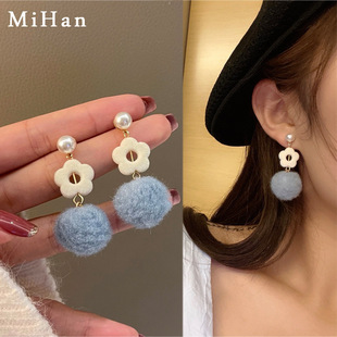 2020新款 S925银针秋冬毛球耳钉简约撞色设计耳环甜美女无耳洞耳夹