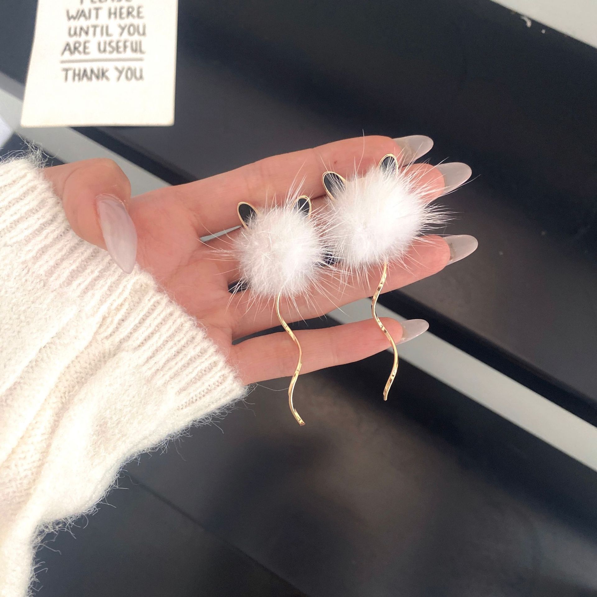 2021秋冬新款水貂毛猫咪耳饰s925银针可爱少女耳钉毛绒耳环女耳夹