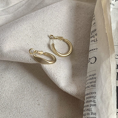 女简约C形金属冷淡风耳圈耳环