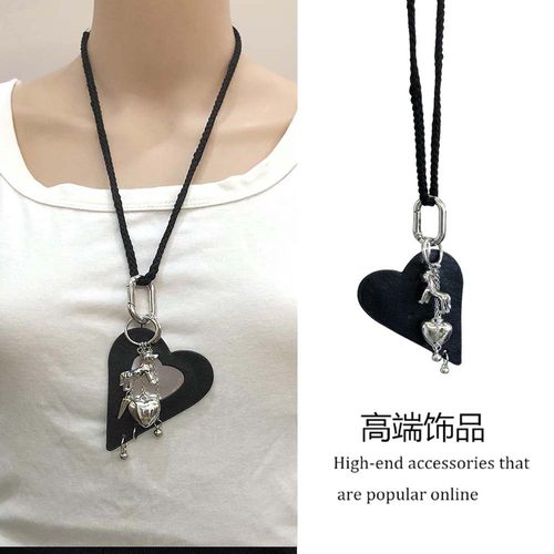 黑绳爱心小狗化妆镜吊坠长项链女