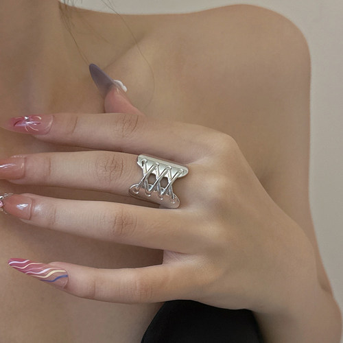 甜酷时尚银色金属绑带开口戒指女