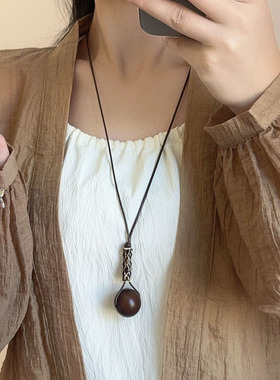 美德拉复古几何木质圆珠吊坠项链