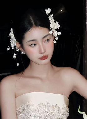 高级感新娘头饰白色花朵边夹韩系氛围感甜美婚礼晚礼服配饰