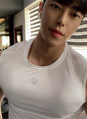 健身国际纯色运动背心男速干弹力无袖T恤坎肩紧身衣肌肉训练大码