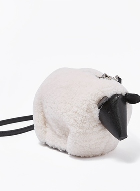 轻便斜挎小包2025新款小众设计皮毛一体羊羔毛立体定型可爱小羊包