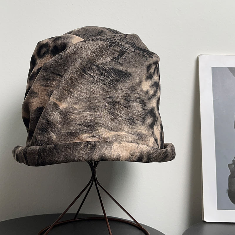 小众复古翻檐豹纹麂皮绒渔夫帽子女秋冬保暖不规则褶皱卷边显脸小