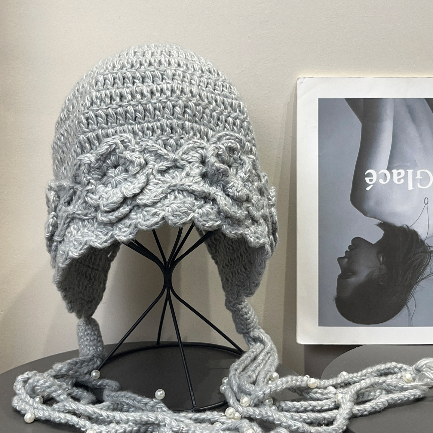 复古川西手工钩花珍珠流苏毛线帽女秋冬草原保暖拍照护耳雷锋帽子