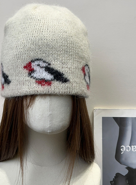 日系可爱企鹅提花含兔毛针织帽女秋冬保暖百搭显脸小毛线冷帽子潮
