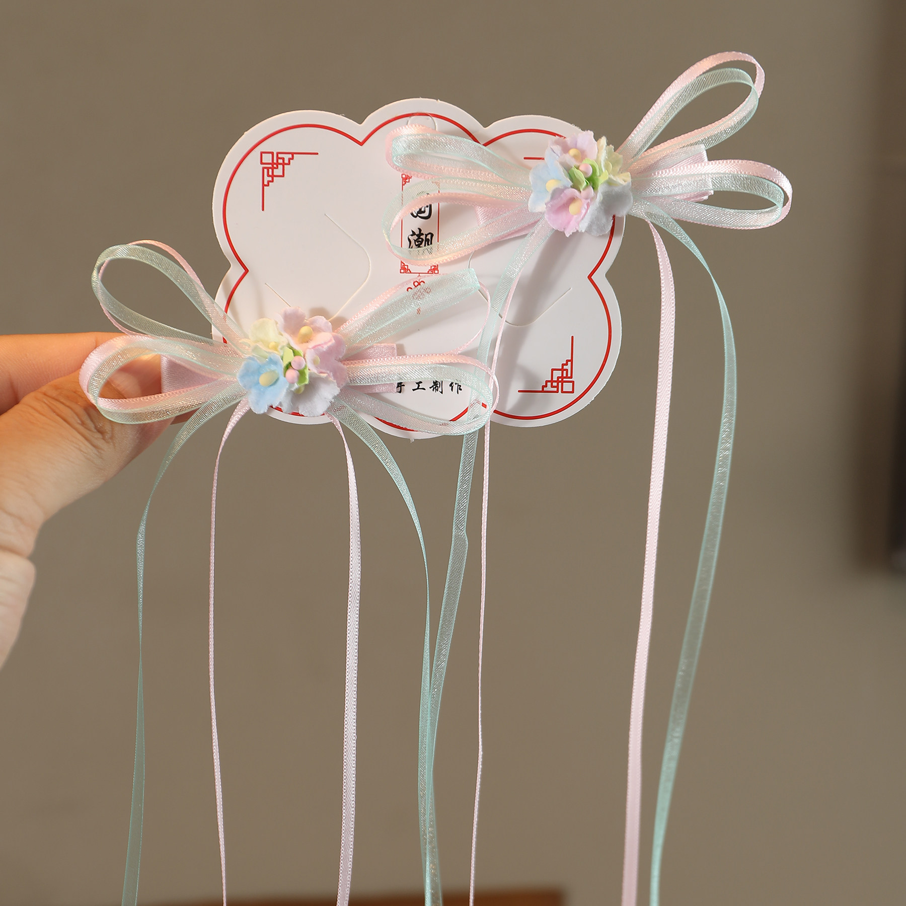 儿童春天彩色花朵长飘带鸭嘴夹