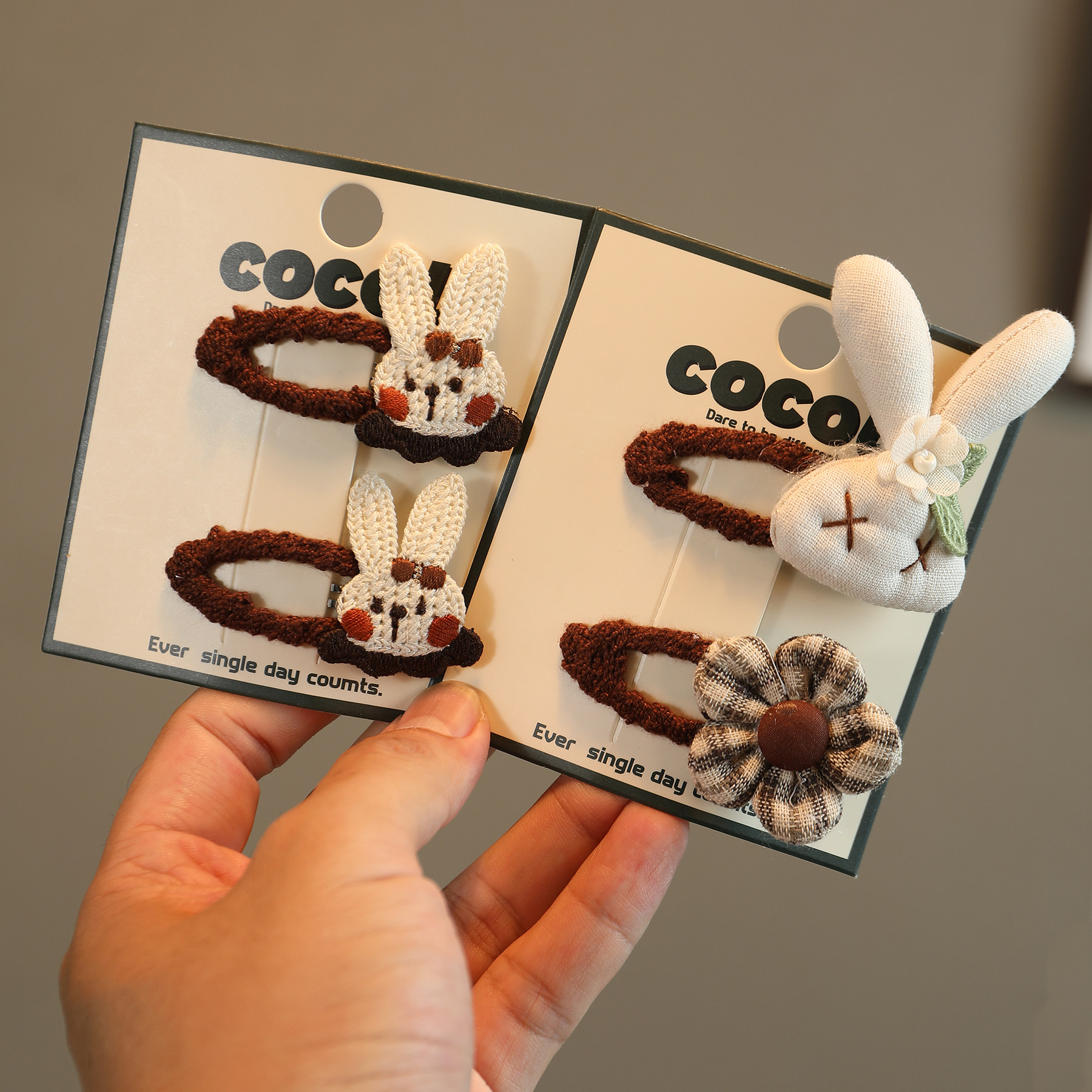 儿童秋冬奶咖色布艺发夹女童可爱前额刘海侧边夹子女孩不伤发发饰