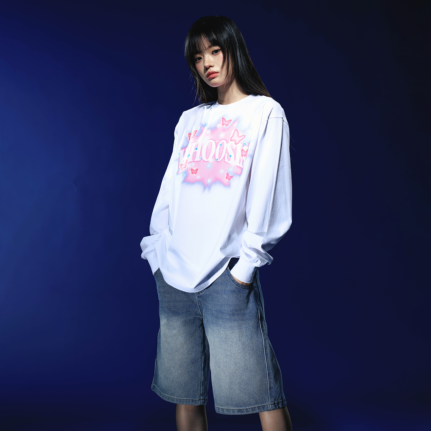 WHOOSIS（不知其名）梦幻蝴蝶长袖T恤圆领春秋宽松潮流男女校园