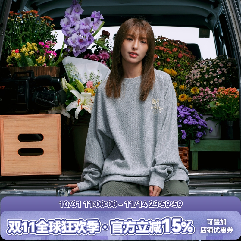 WHOOSIS（不知其名）单色玫瑰刺绣华夫格长袖T恤秋季氛围感男女潮