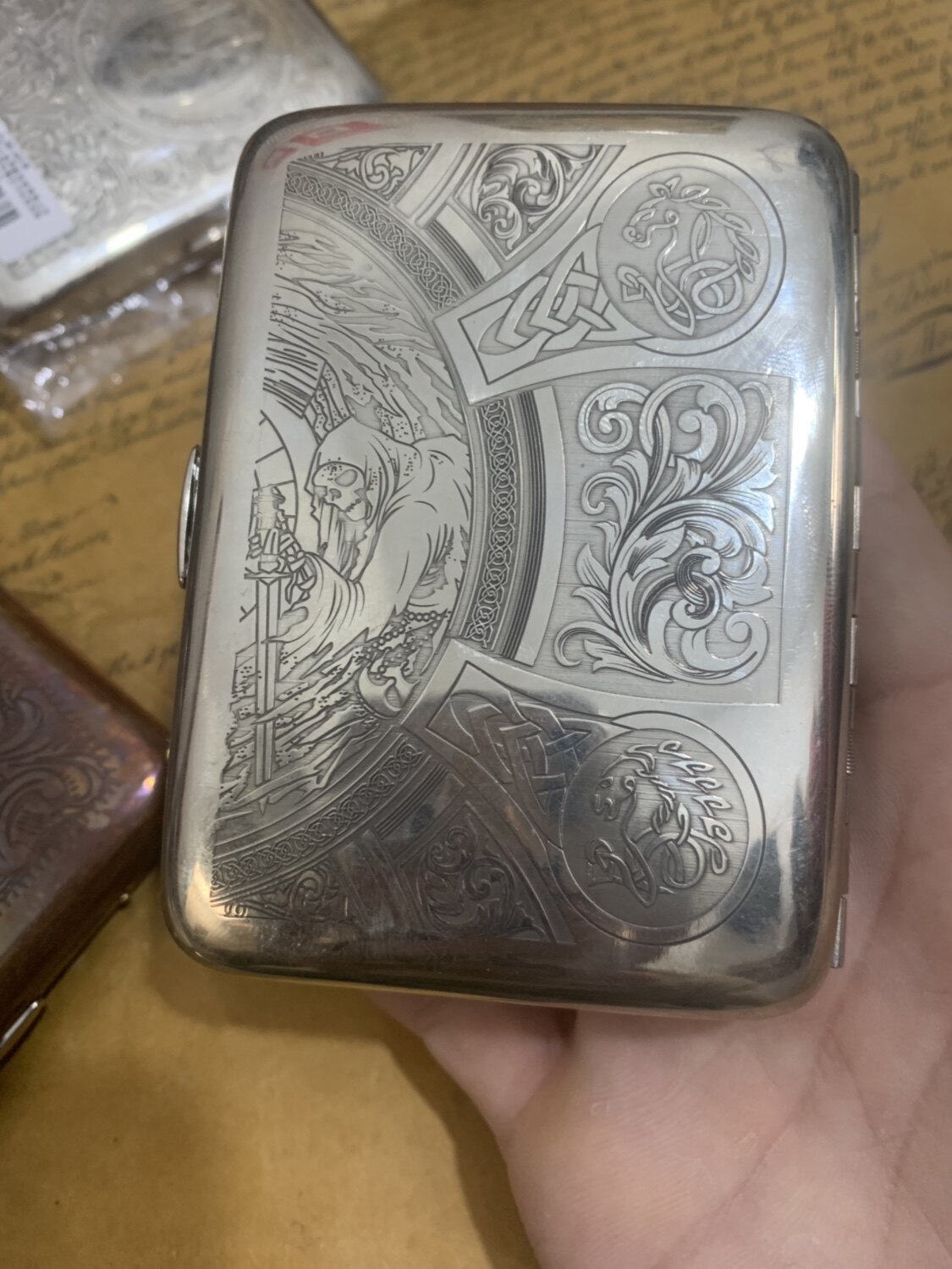 藏银烟盒十六支粗烟装烟盒天启四骑士老式复古个性