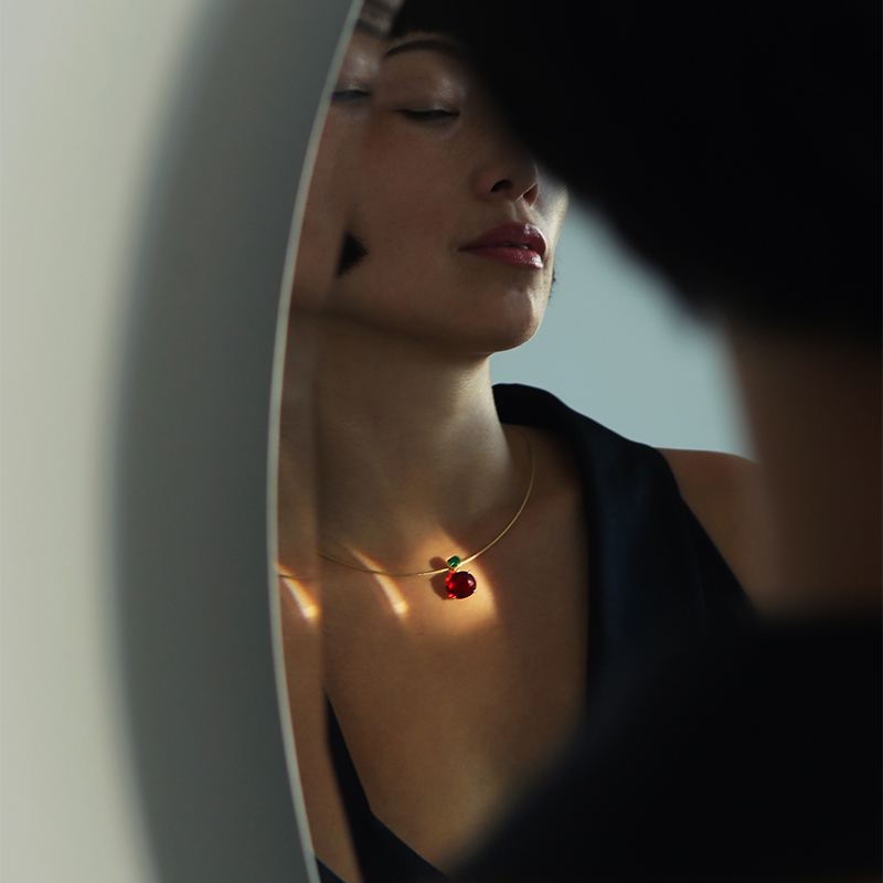 卢比莱红碧玺戒指祼石18K金镶嵌