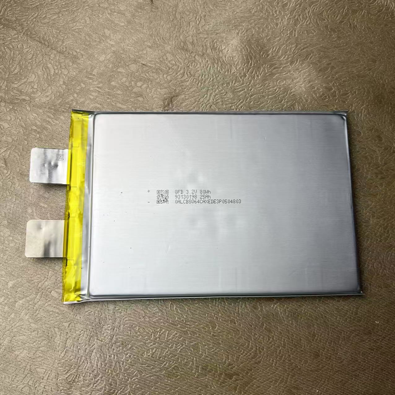 93130198动力电池GFB 3.2V磷酸铁锂软包电芯80Wh聚合物锂电池25Ah