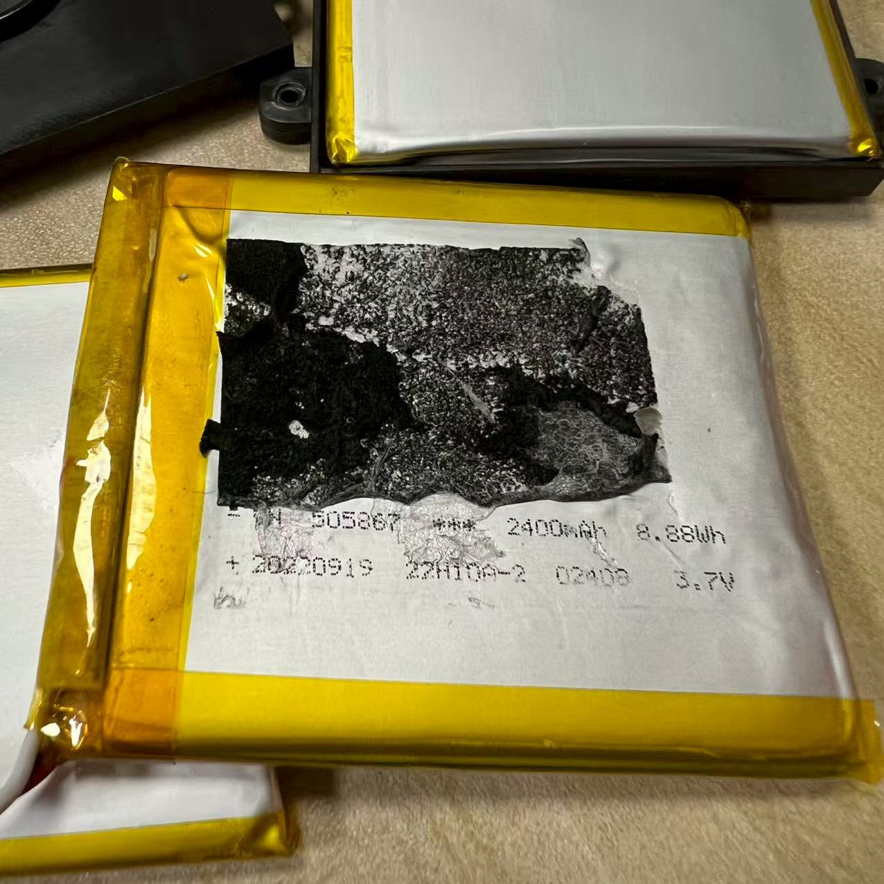 平板电脑软包电池3.7v聚合物锂电池2400MAH带机壳三线 规格505867