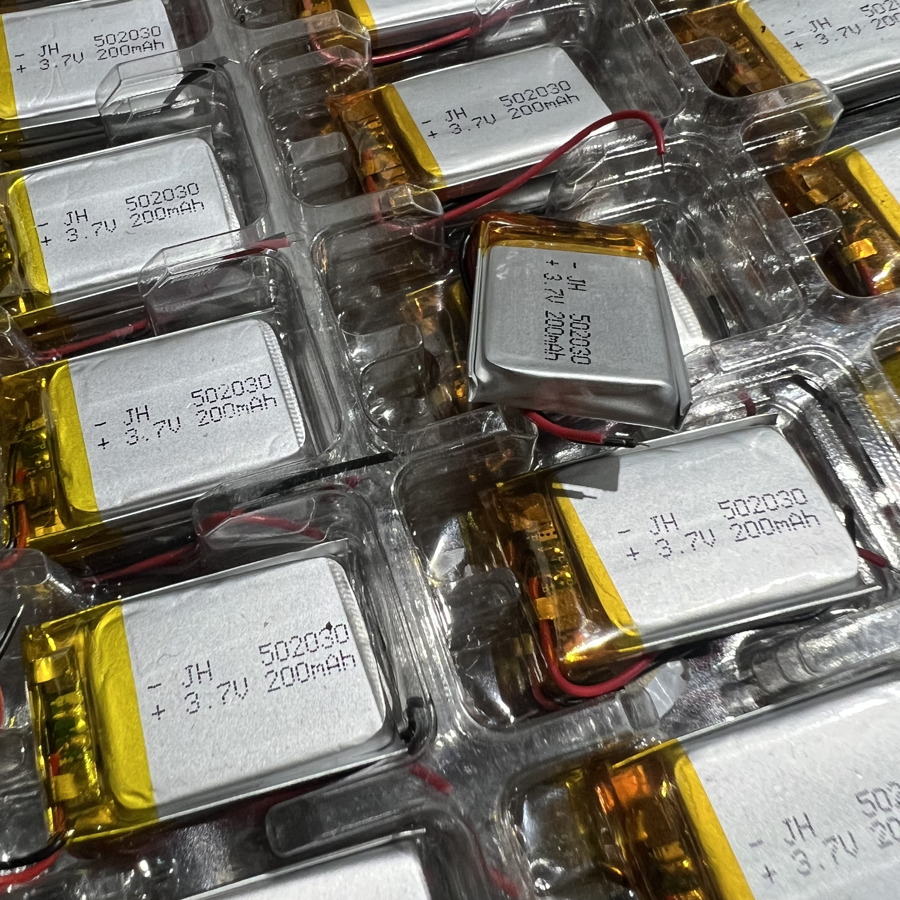 3.7V带保护电路聚合物电芯可充电锂电池 DIY电池200mAh规格502030