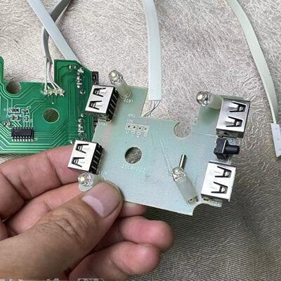 DIY研究 新的板子 电脑分线器HUB的板子 PCBA电路线路板子 没外壳