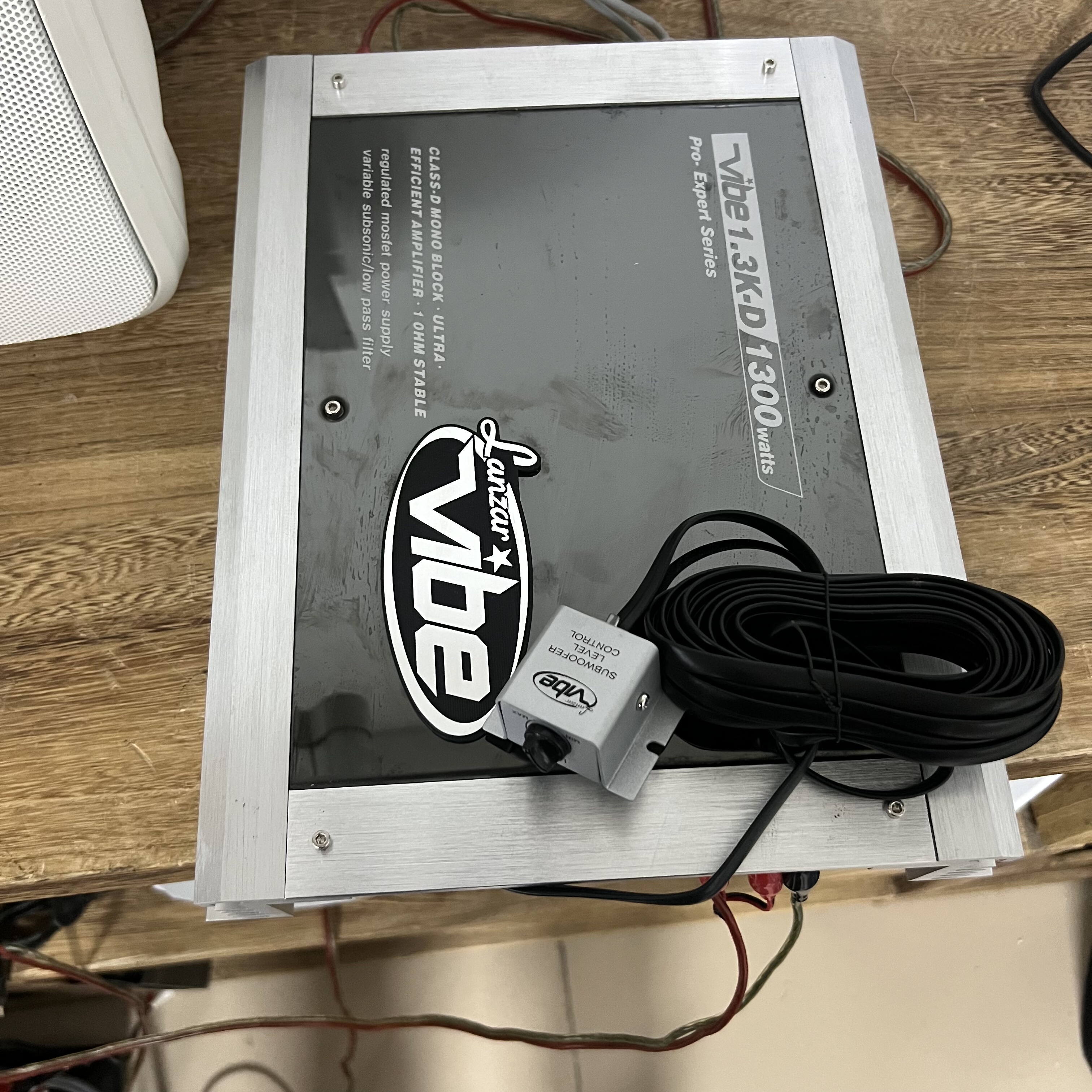 英国威极Lanzar Vibe汽车功放音响改装升级D类功放1路1300W重低音