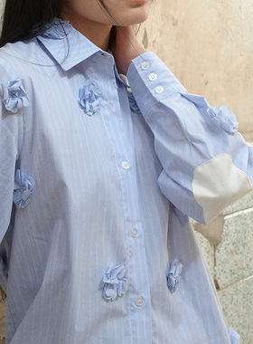 HOWL条纹控必入今年新款立体手工花朵衬衫轻盈透气空调衫遮阳衫