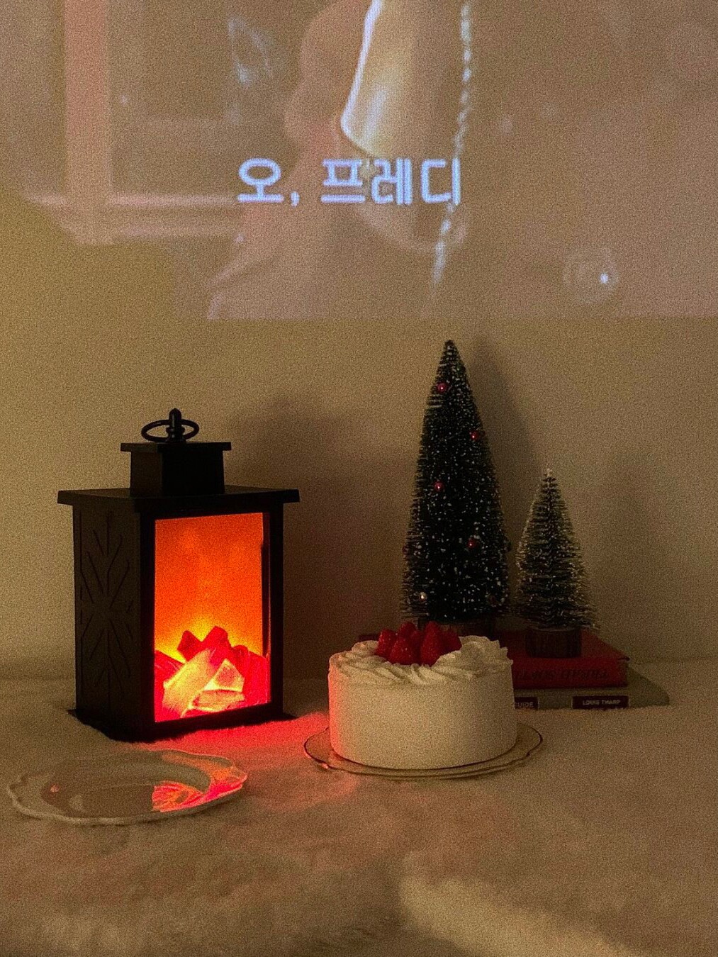 ins retro simulation flame lamp fireplace atmosphere decorative lamp Room decoration item Bedroom night light New Year gift for women thumbnail 7