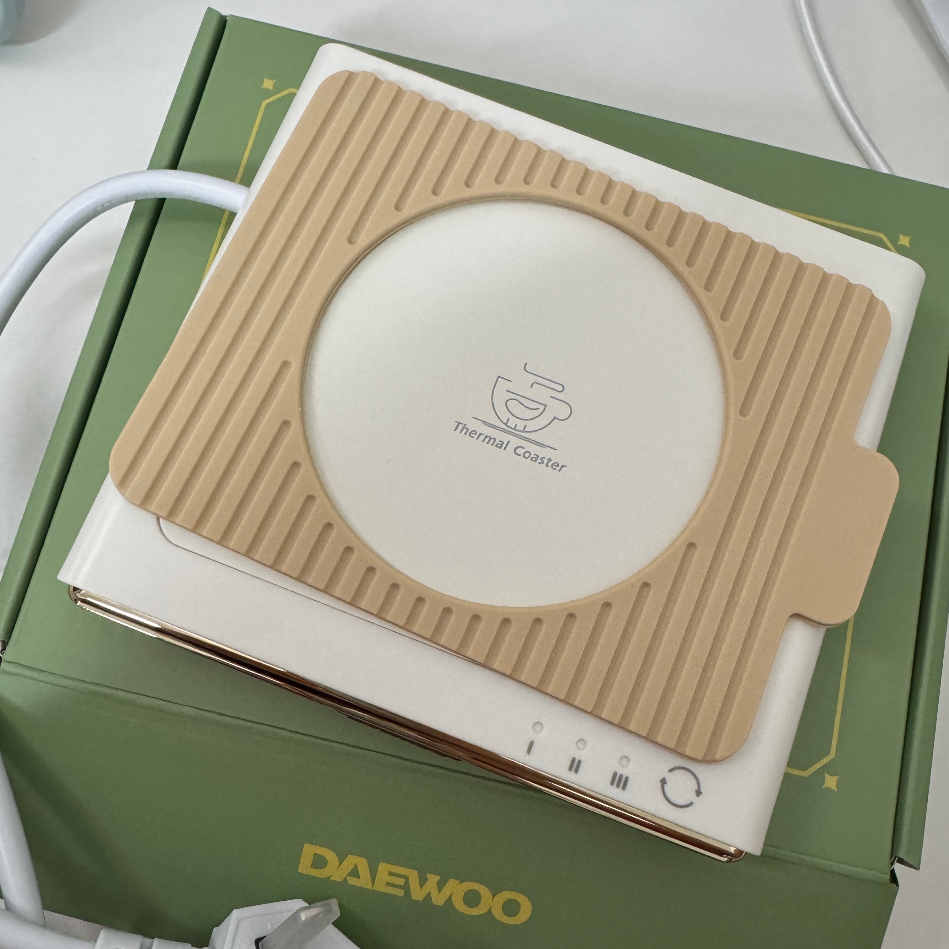 DAEWOO/大宇 IC02恒温杯垫加热杯垫55度暖暖杯垫保温杯子家用神器