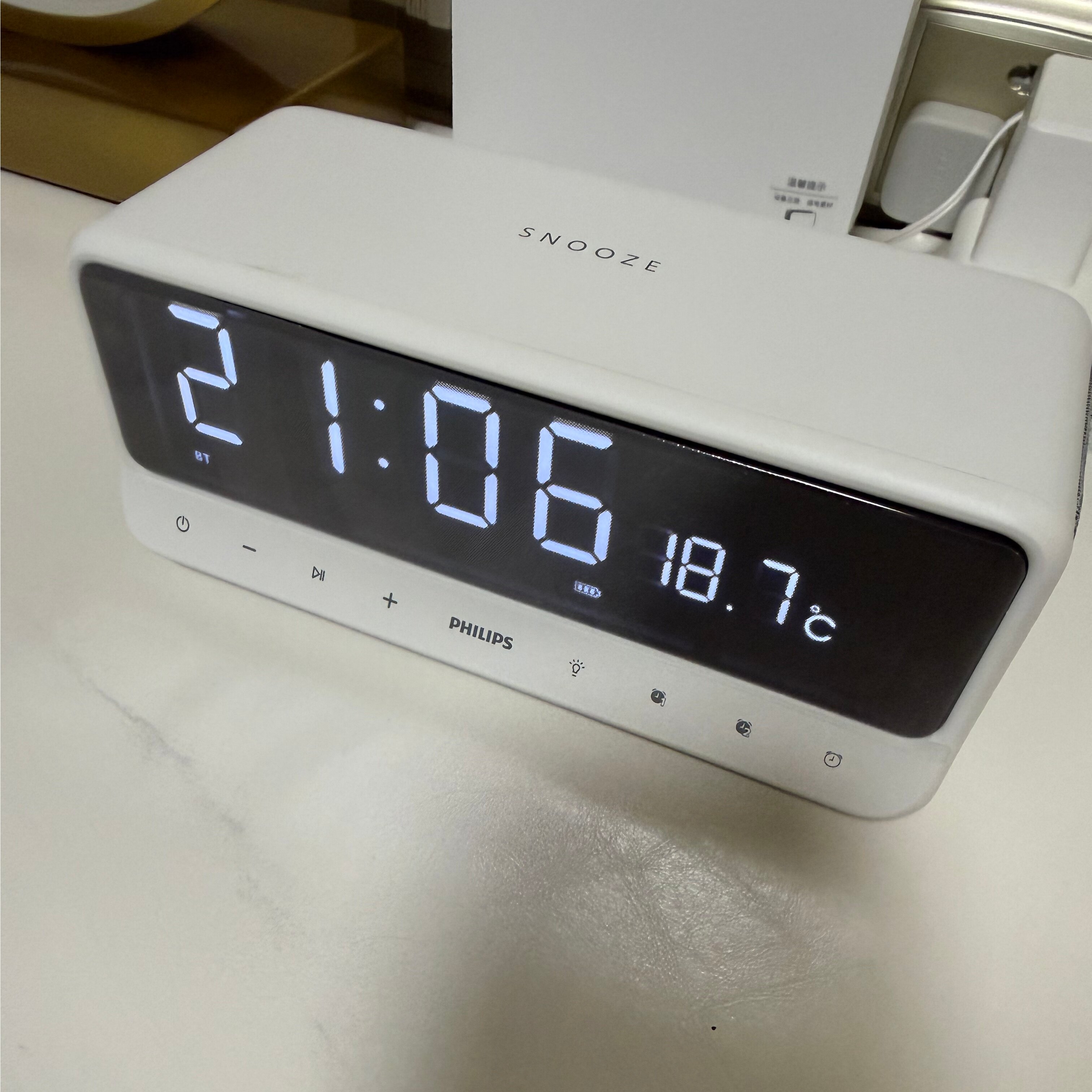 Philips/飞利浦 TAS3609 闹钟蓝牙音箱时钟桌面家用