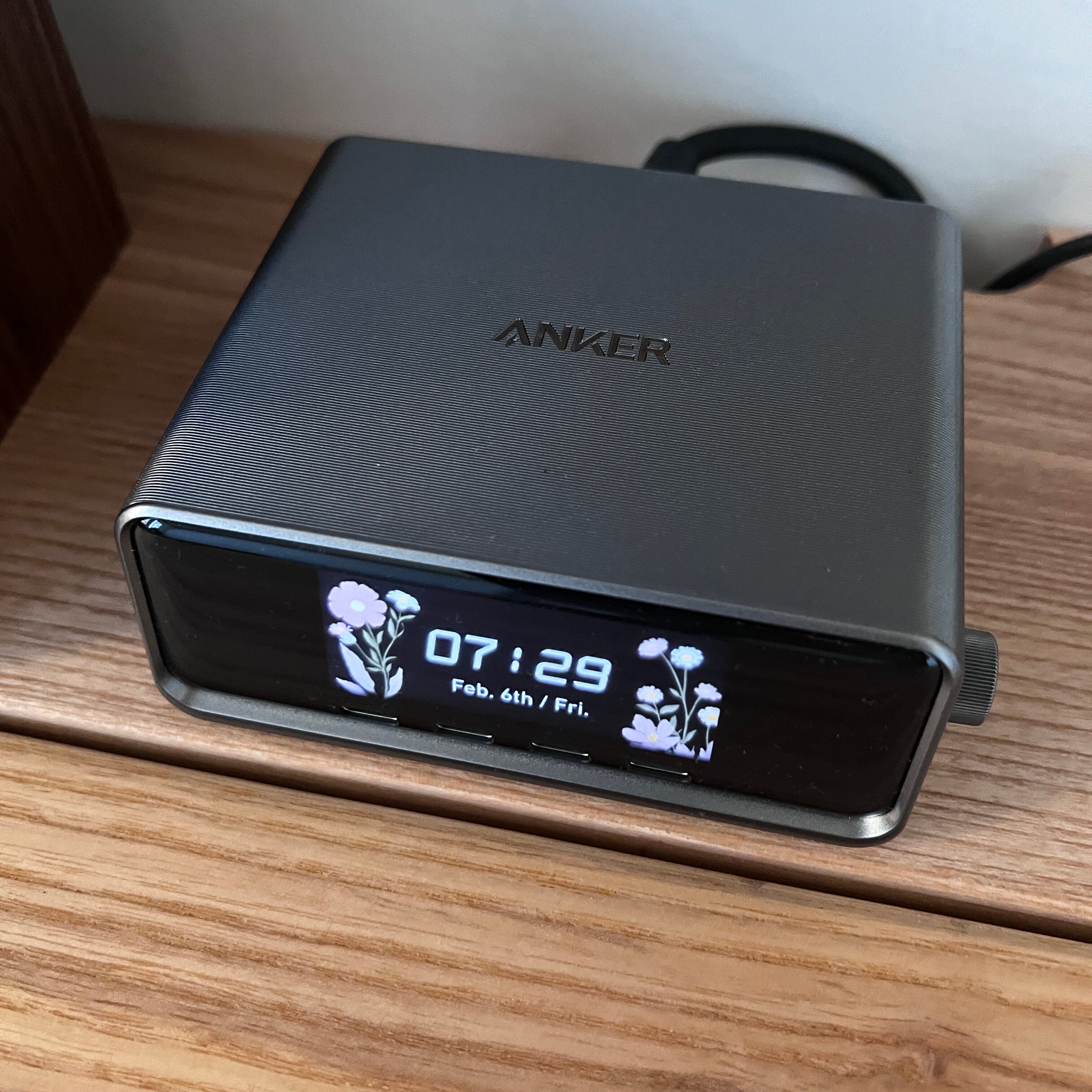 安克250W桌面充电站氮化镓全协议智能屏显适用通用充电器头多口PD快充头适用图片