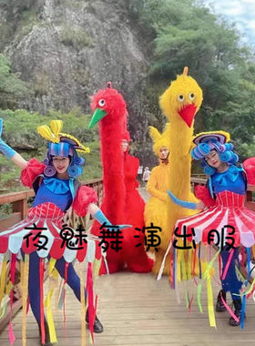圣诞节红白条纹鸵鸟巡游演出服