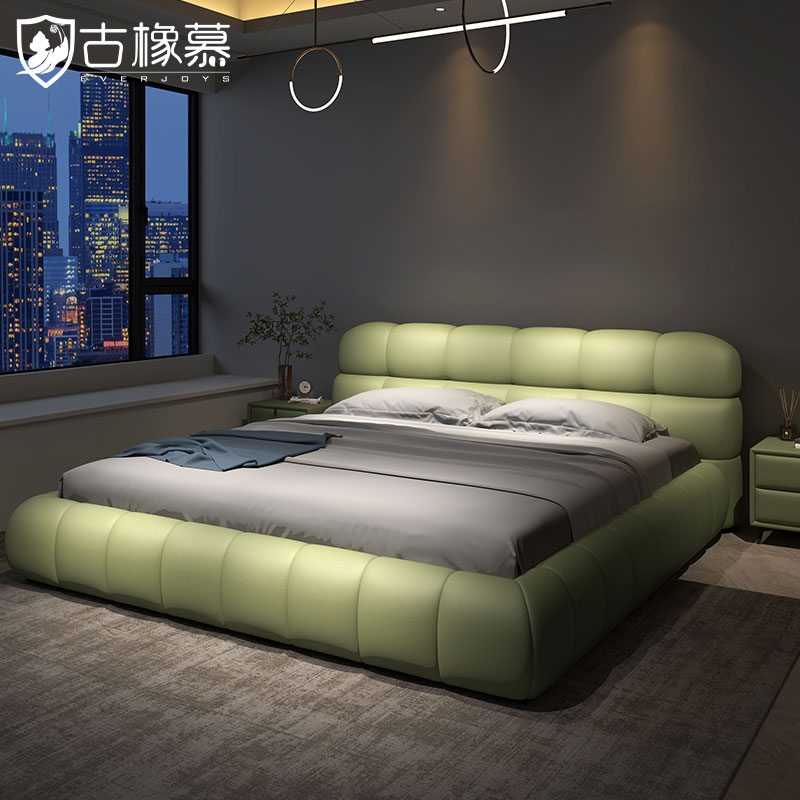 2025年新款泡芙悬浮真皮床主卧室大床高端大气1米8双人床2米x2米2