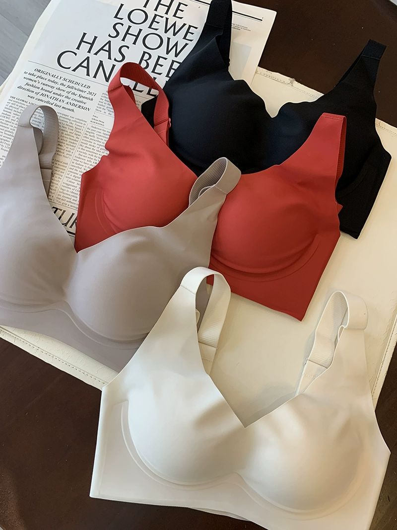 小胸聚拢上托防下垂舒适文胸内衣