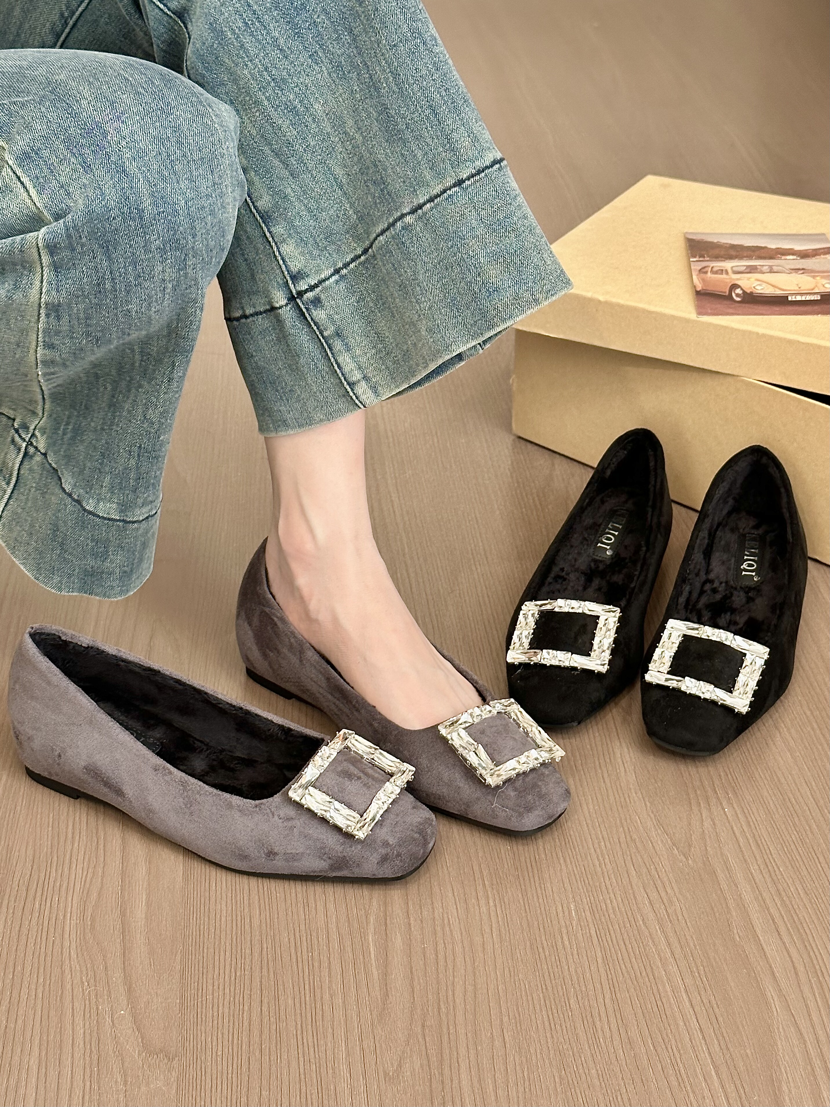 titing气质艺术生！精致绒面方头水钻方扣单鞋女冬加绒内增高单鞋