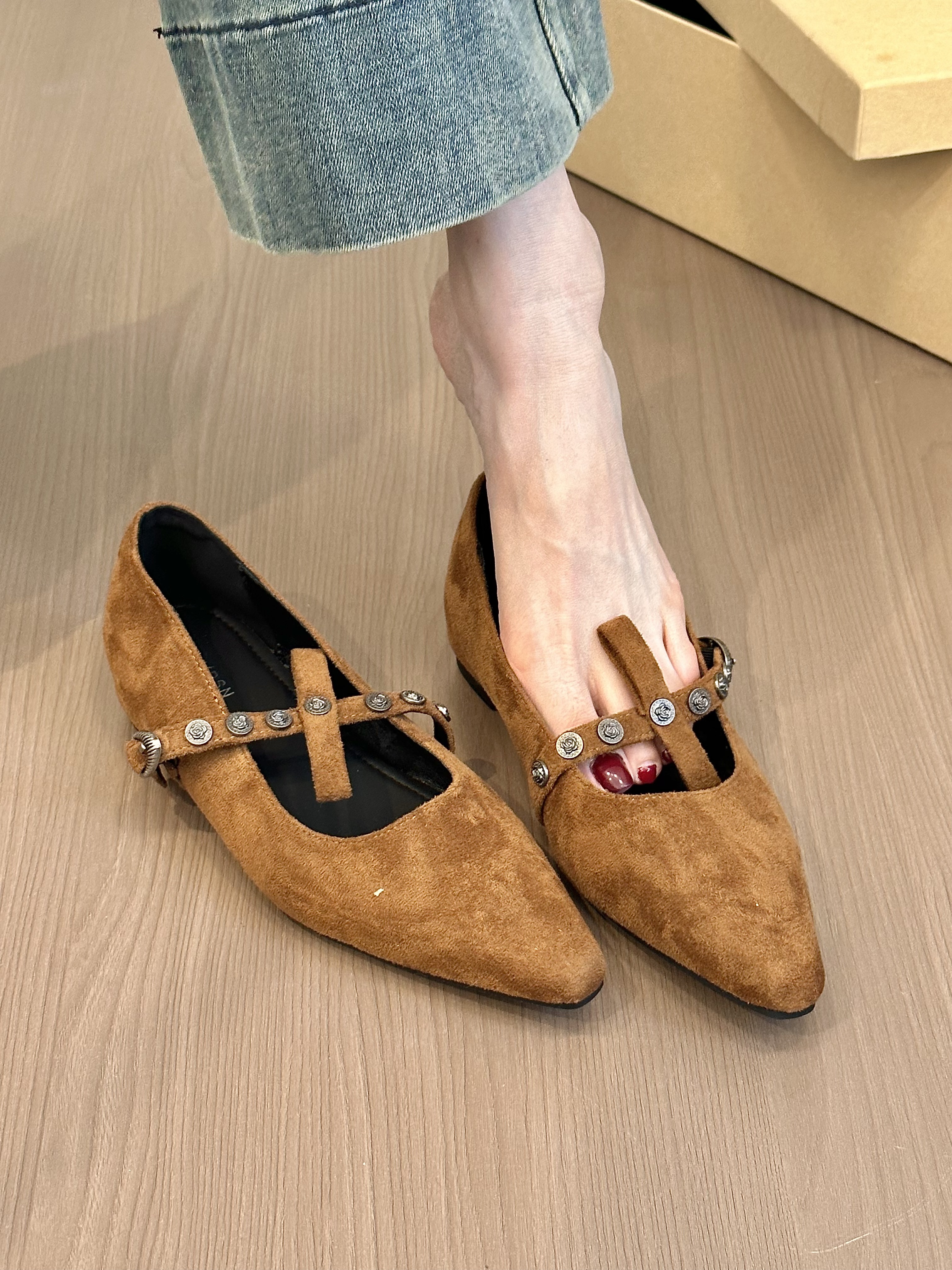 titing复古感韩女!绒面尖头搭扣一字带玛丽珍鞋女秋内增高单鞋