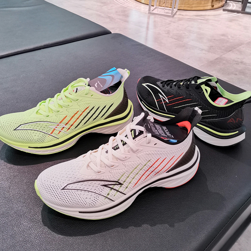 安踏马赫男鞋跑鞋透气减震