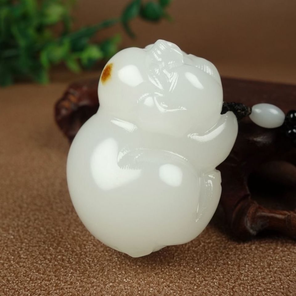 精雕新疆和田羊脂白玉猪手把件 籽料鸿运当头玉石手玩件%