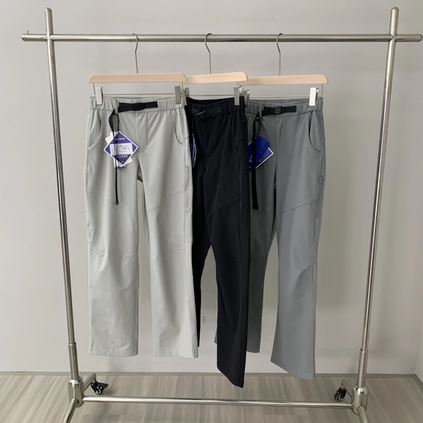 秋季男款户外休闲冲锋裤潮牌户外运动休闲直筒机能工装裤纯色帅气