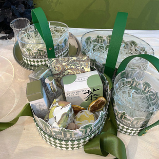 梦幻绿色庄园伴手礼盒结婚订婚伴娘喜糖空盒复古森系宴席礼品盒子