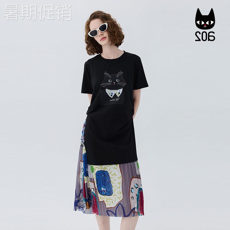 a02猫咪印花拼接印花艺术感褶皱梭织假两件短袖洋装女夏2026