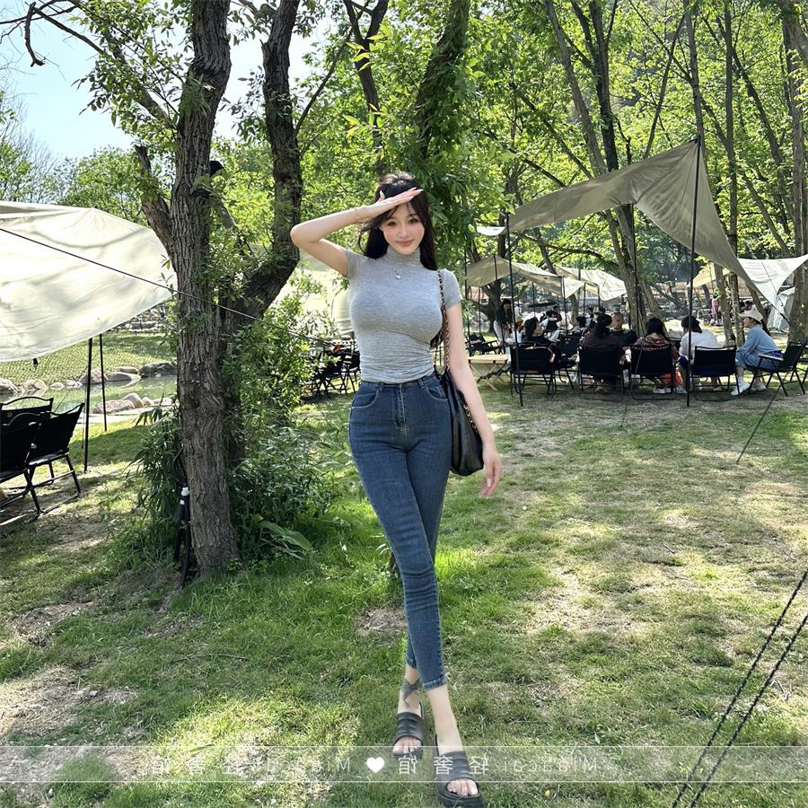 别致甜辣很仙的上衣韩系纯欲气质灰色弹力紧身显身材高领短袖T恤