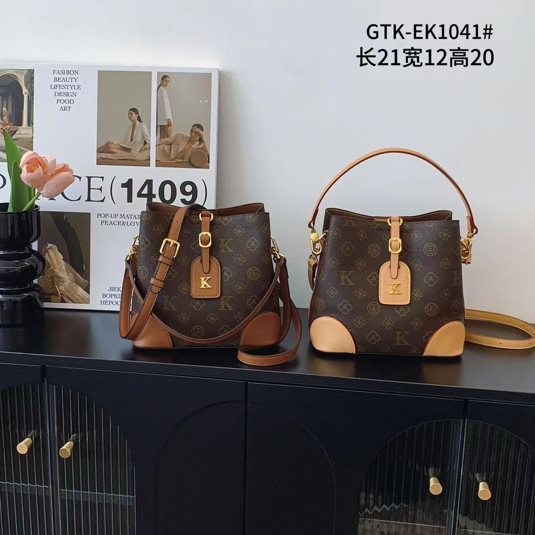 古缇蔻网红包包2024新款时尚老花水桶包休闲经典手提斜挎女包质感,箱包皮具/热销女包/男包,水桶包,淘宝优惠券,粉丝福利购,淘宝优惠卷